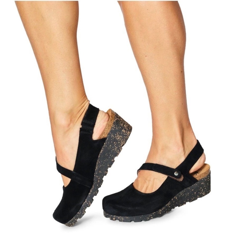 OTBT- PROG in Black Wedge Clogs Mary Jane Suede Shoes | Size 9.5